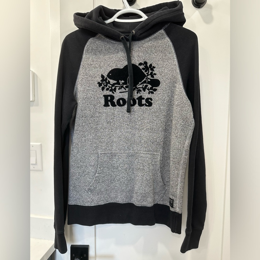 Roots Hoodie🖤